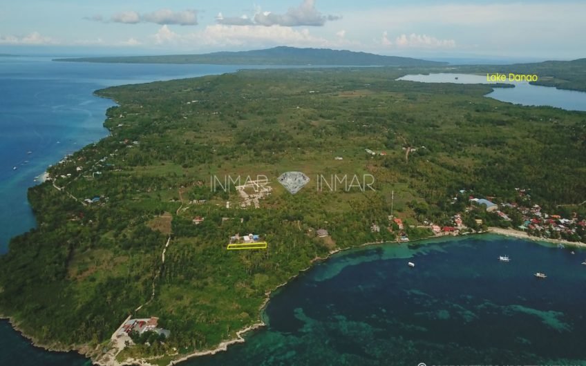 Lot for sale in a quiet place near the sea