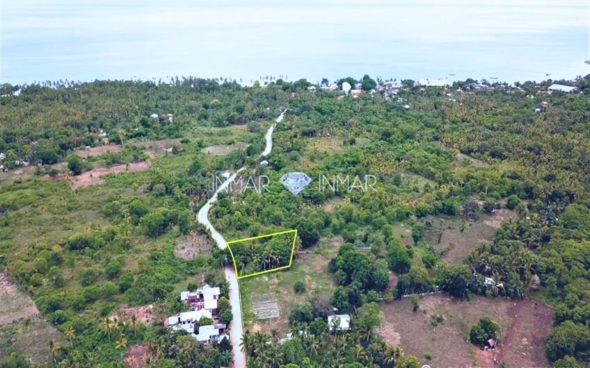 Residential lot for sale along the road