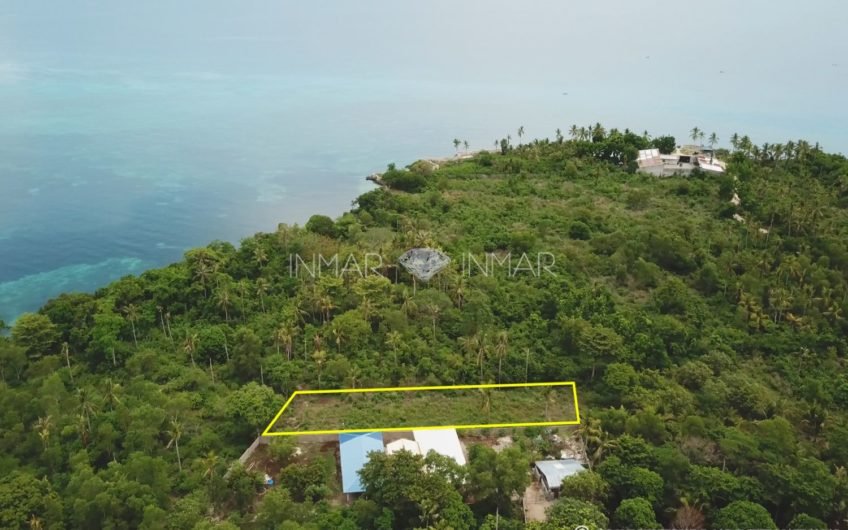 Lot for sale in a quiet place near the sea