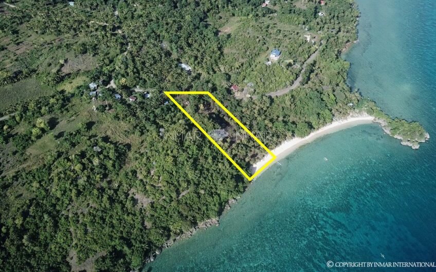 Lot for sale with white sand beach