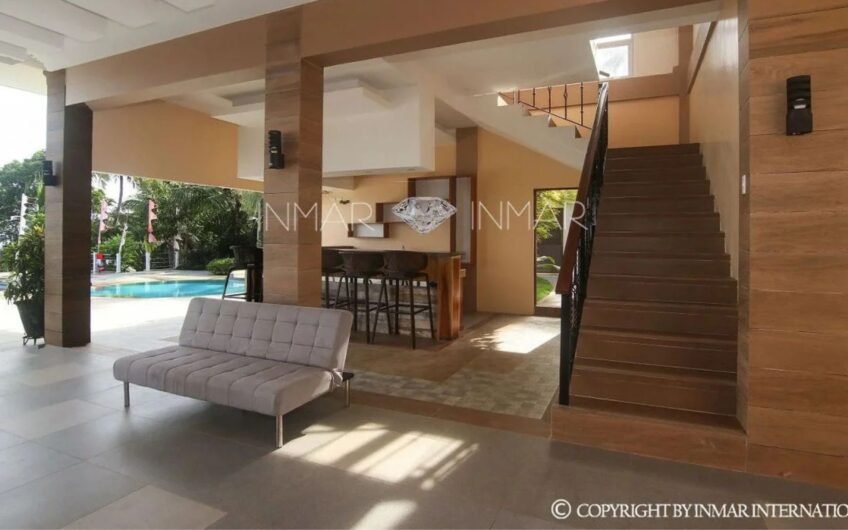 Titled Luxury Resort