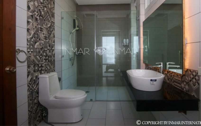 Titled Luxury Resort