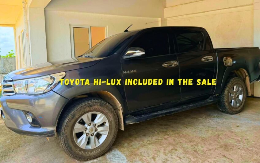 5-Bedroom House with Ocean View