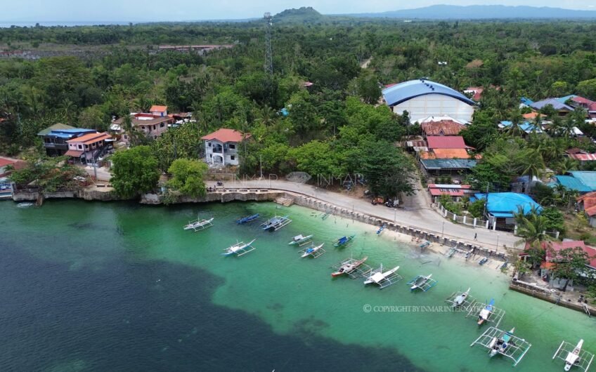 2-Bedroom House Near White Sand Beach